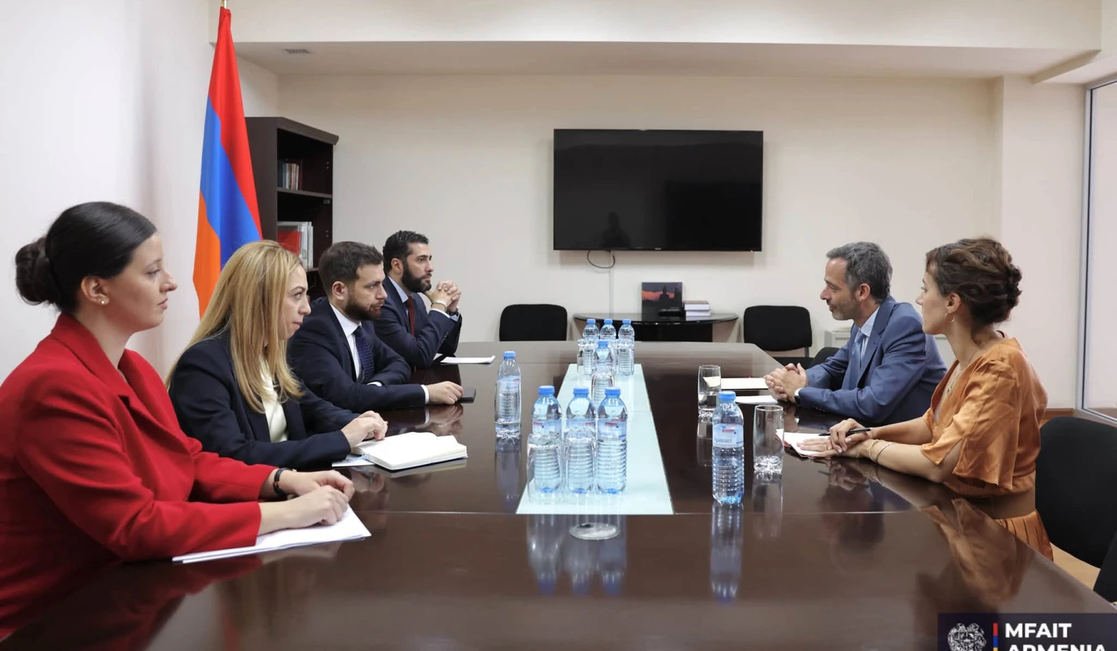 Ֆրանսիայի նորանշանակ դեսպանն իր հավատարմագրերի պատճենն է հանձնել Հայաստանի ԱԳՄԱ նախարարի տեղակալին