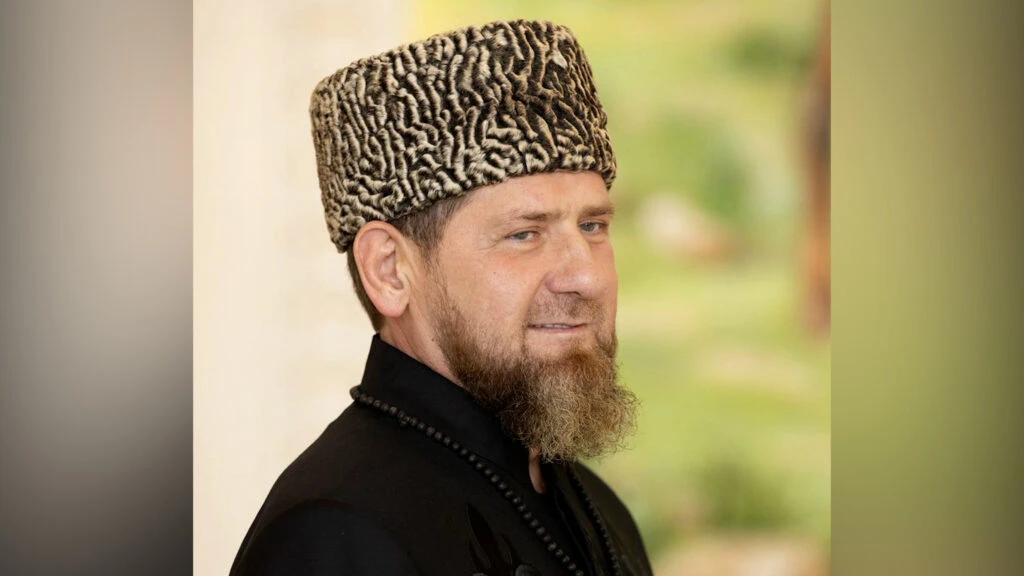 Кадыров призвал чеченских мужчин укоротить бороды, а женщин — отказаться от паранджи