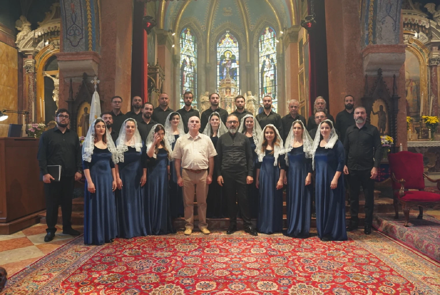 «Կարապետյան» հիմնադրամի աջակցությամբ hայ «Սաղմոսերգու» և «Գեղարդ» երգչախմբերը Իտալիայում հնչեցրին Կոմիտասյան պատարագը