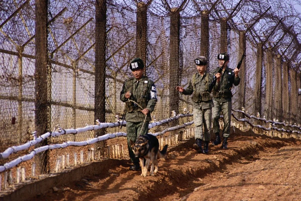 Yonhap: Военные КНДР более 20 раз за месяц нарушили границу Южной Кореи