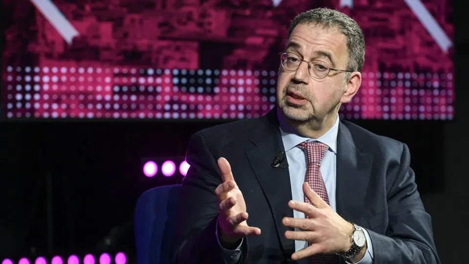 Дарон Аджемоглу: Через 20 лет регулировать последствия развития ИИ может быть слишком поздно