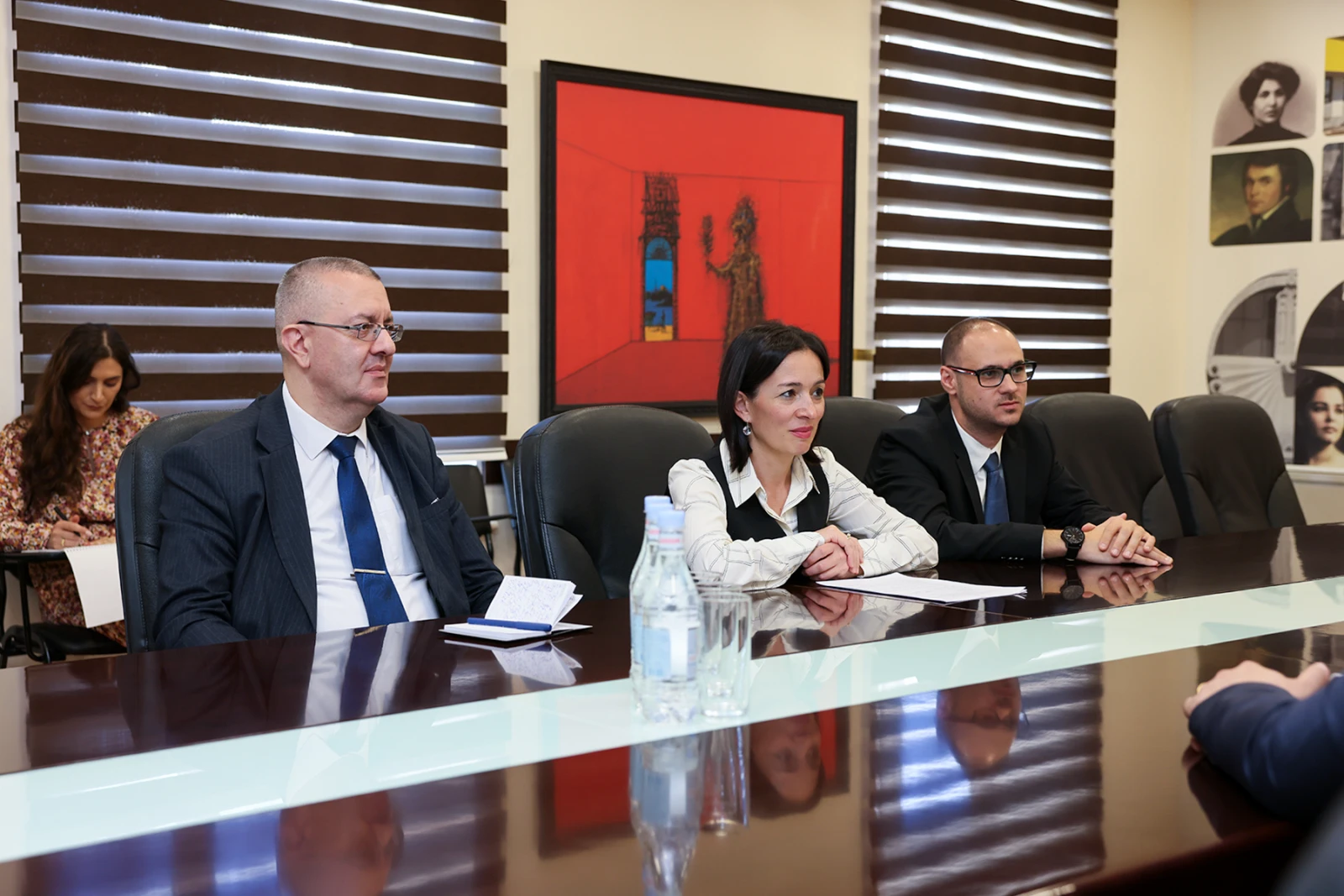 ԿԳՄՍ նախարարը հանդիպել է Հայաստանի Օքսֆորդի շրջանավարտների բիզնես ակումբի ներյայացուցիչների հետ