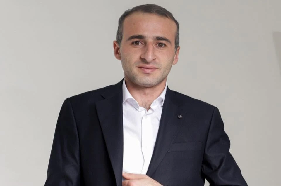 «Հրապարակ»․ Ռոմանոս Պետրոսյանի սանիկը պաշտոն կստանա