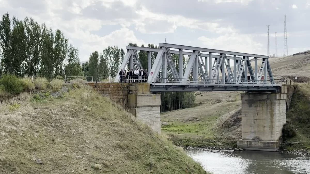Թուրքիայի խորհրդարանի ընդդիմադիր պատգամավորը կոչ է արել կրկին բացել Հայաստանի հետ սահմանը
