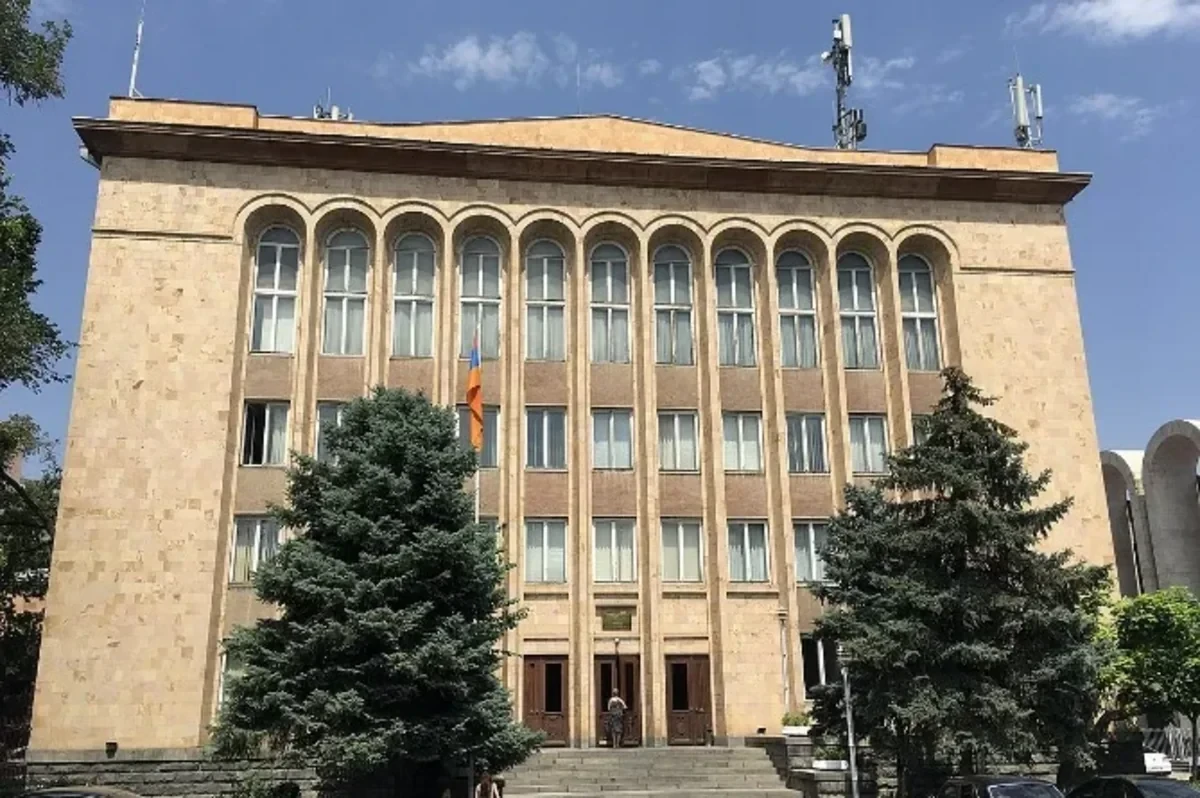 На выплату надбавок к зарплате судьям Конституционного суда Армении выделено $107 тыс.