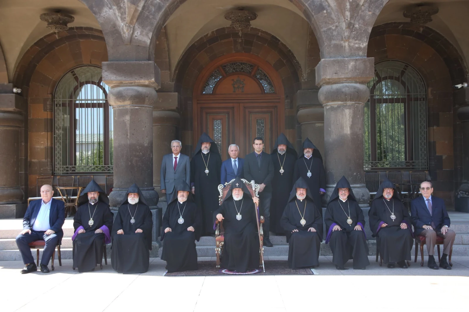 Գերագույն հոգևոր խորհուրդն անընդունելի է համարել իշխանությունների՝ Եկեղեցու ներքին կյանքին միջամտելու շարունակվող քաղաքականությունը
