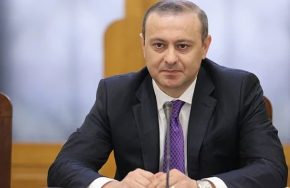 Անվտանգության խորհրդի նախկին քարտուղար Արմեն Գրիգորյանը պարգևատրվել է 1-ին աստիճանի մեդալով