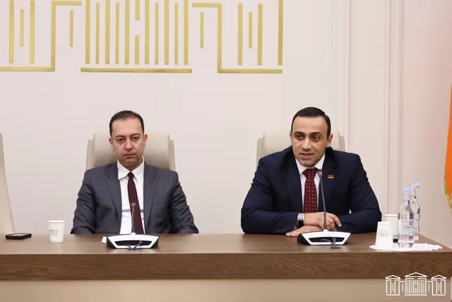 Հայաստանում բարձրացվել է պետական ոլորտի շուրջ 20,000 աշխատակցի աշխատավարձը․ Չախոյան