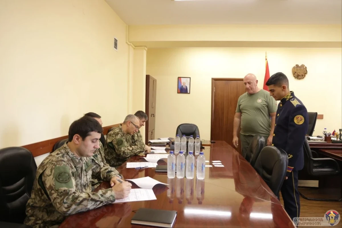 Կայացել է ռազմական ակադեմիայի ՌՕՈՒԻ-ի շրջանավարտների ծառայավայրերի ընտրության և սպայական պաշտոնների նշանակման վիճակահանությունը