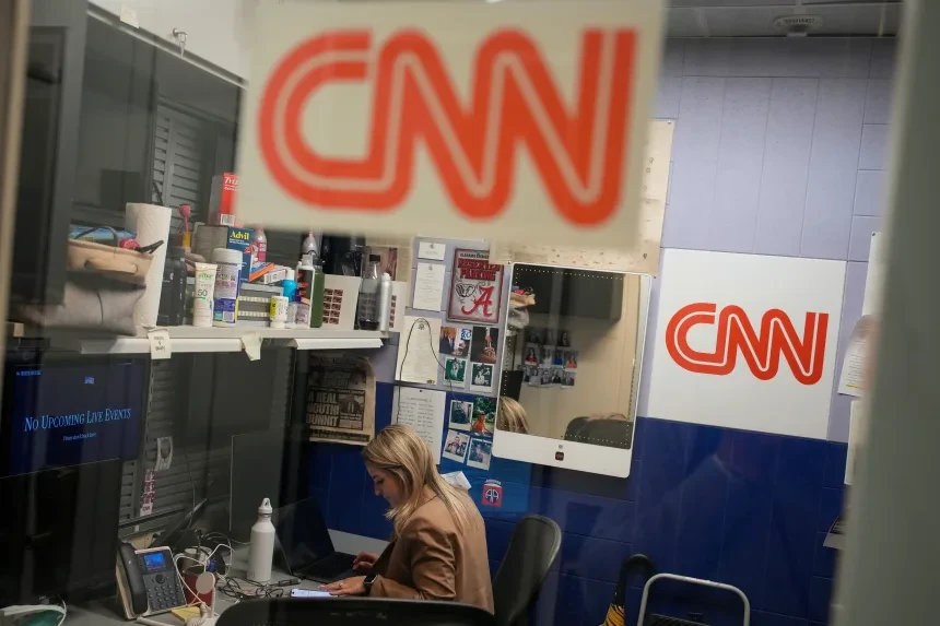 Սպիտակ տունը CNN հեռուստաալիքին արգելել է մուտք գործել Թրամփի նախագահական ինքնաթիռ