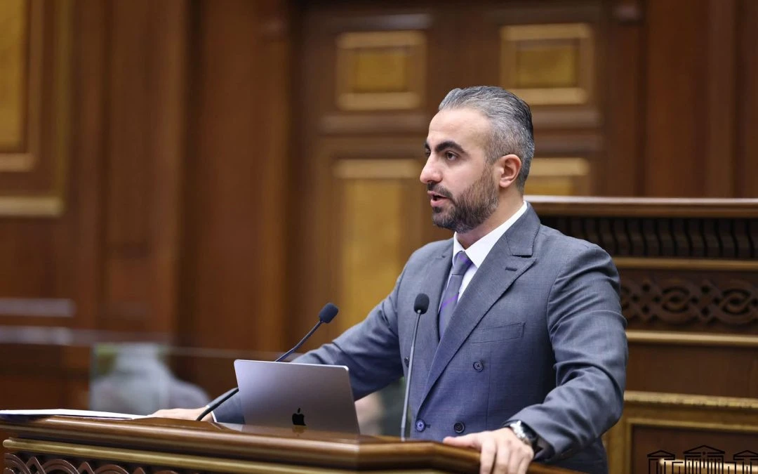 Ռուբինյանը իմ խմբակցության ղեկավարը չէ և, փառք Աստծո. Գառնիկ Դավթյանը պարզաբանել է, թե ինչու է հրաժարվել մեկնել Տանզանիա