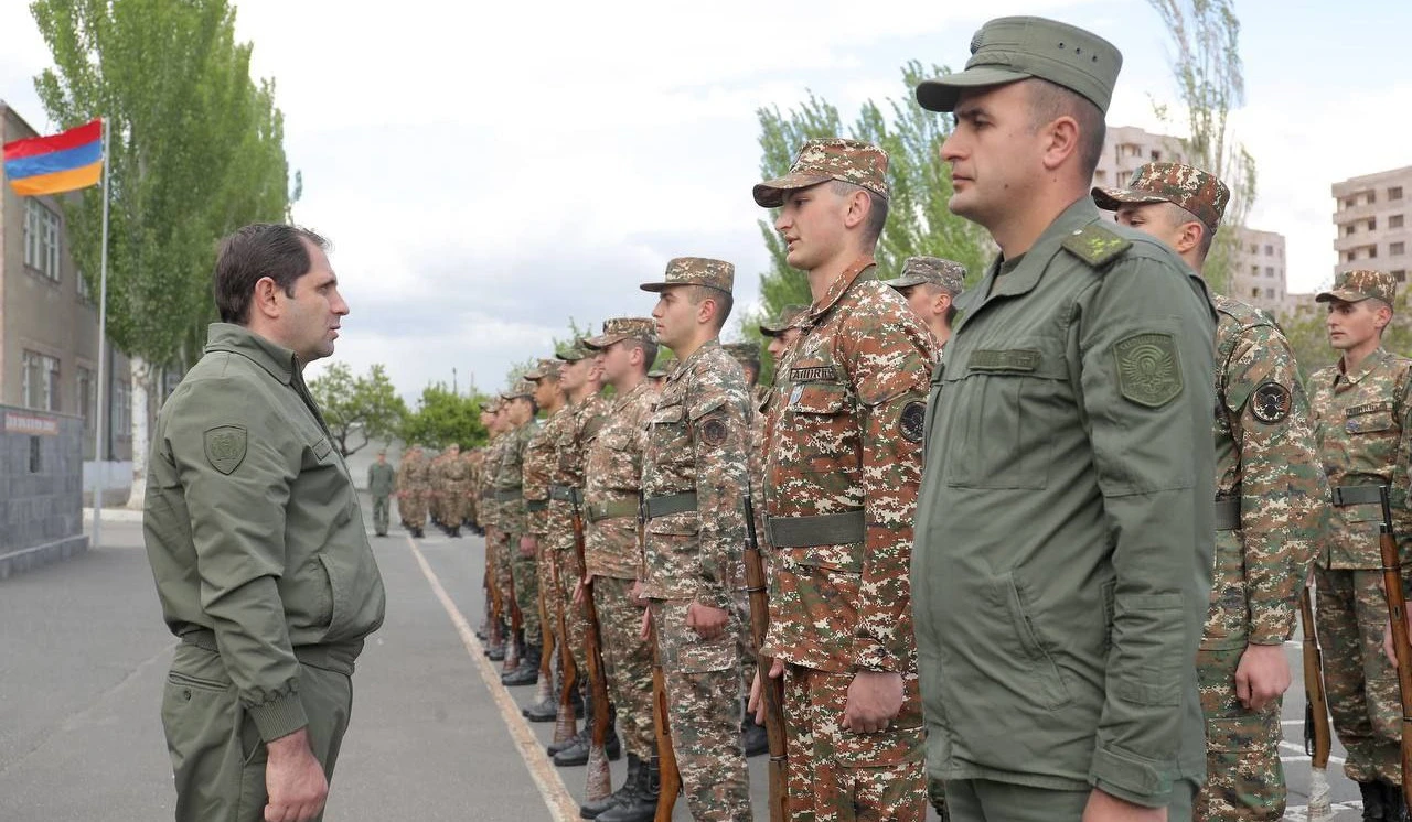 «Հրապարակ»․ Խնդիր է դրվել ամեն գնով ավելացնել «Պաշտպան հայրենյաց» ծրագրի շահառուների թիվը