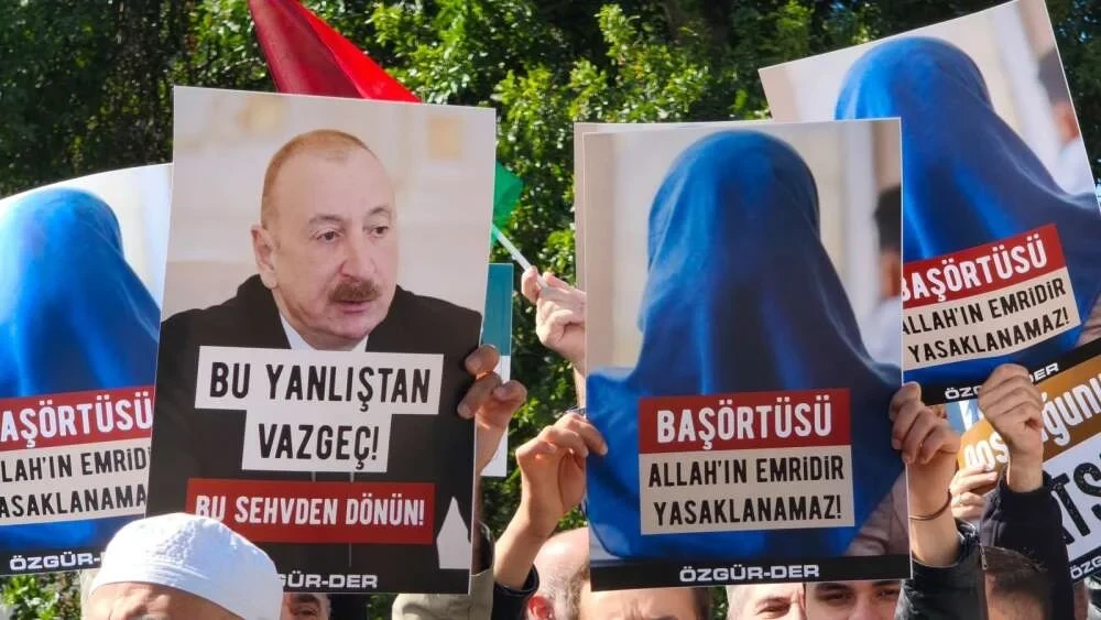 Թուրքիայում բողոքի ցույց է անցկացվել՝ ընդդեմ Ադրբեջանի իշխանությունների