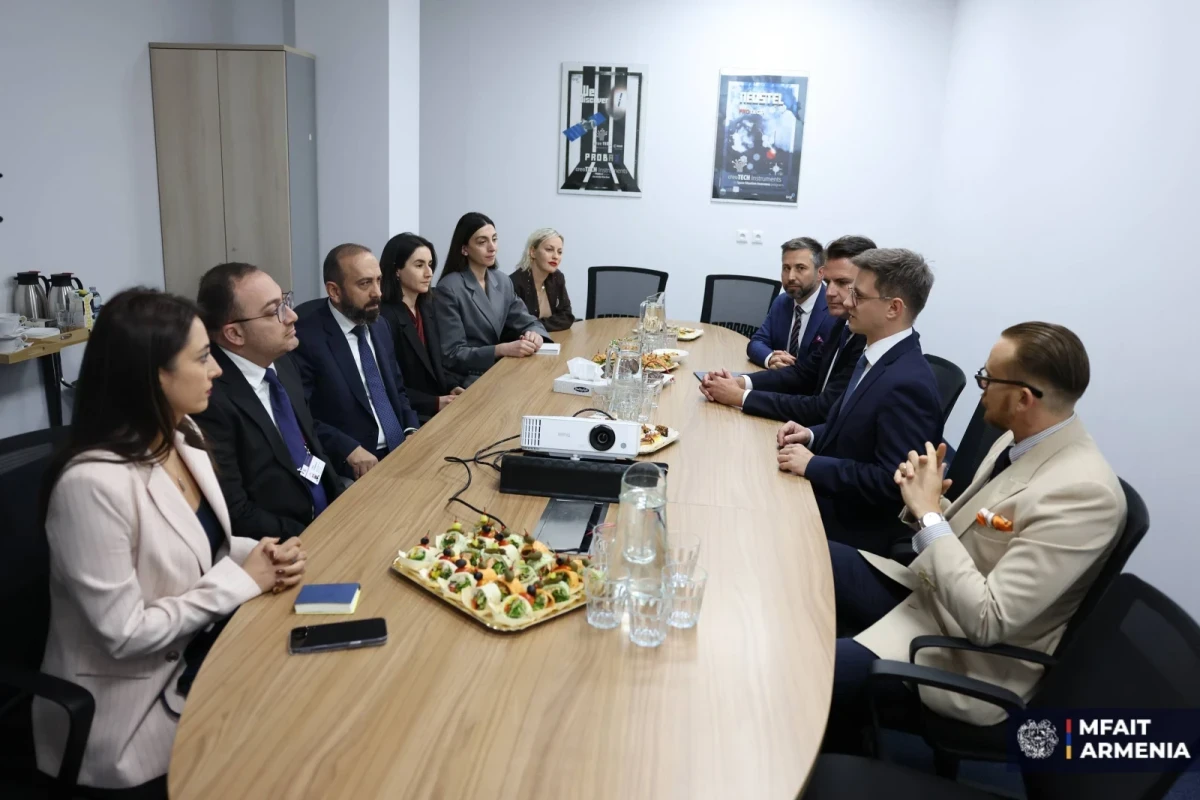 Արարատ Միրզոյանին լեհական ընկերությունում ներկայացվել են տիեզերական տեխնոլոգիաների և արբանյակային համակարգերի մշակման ծրագրերը
