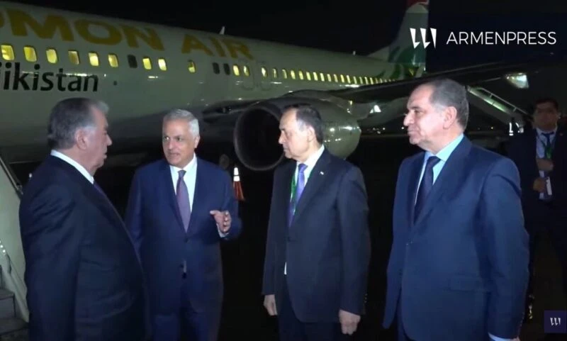 Տաջիկստանի նախագահը ժամանեց Հայաստան