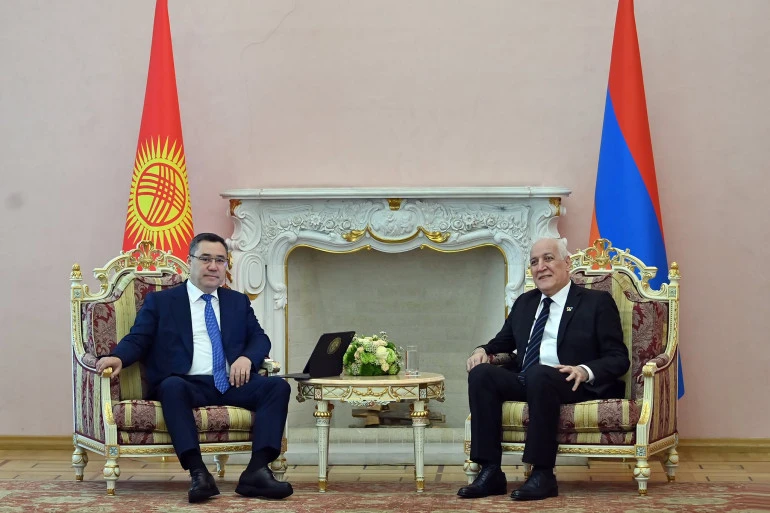«Այցը ինչ-որ առումով պատմական է». ՀՀ և Ղրղզստանի նախագահները քննարկել են երկկողմ առևտրատնտեսական կապերը