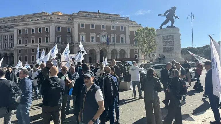В Риме таксисты вышли на акцию протеста из-за роста цен на топливо