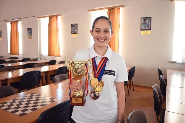 Gabriela Harutyunyan 3.jpg (41 KB)