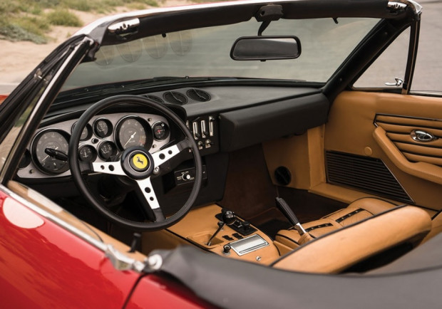 На продажу выставлена редкая Ferrari, которую 20 лет прятали от людей